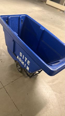 Trash bin