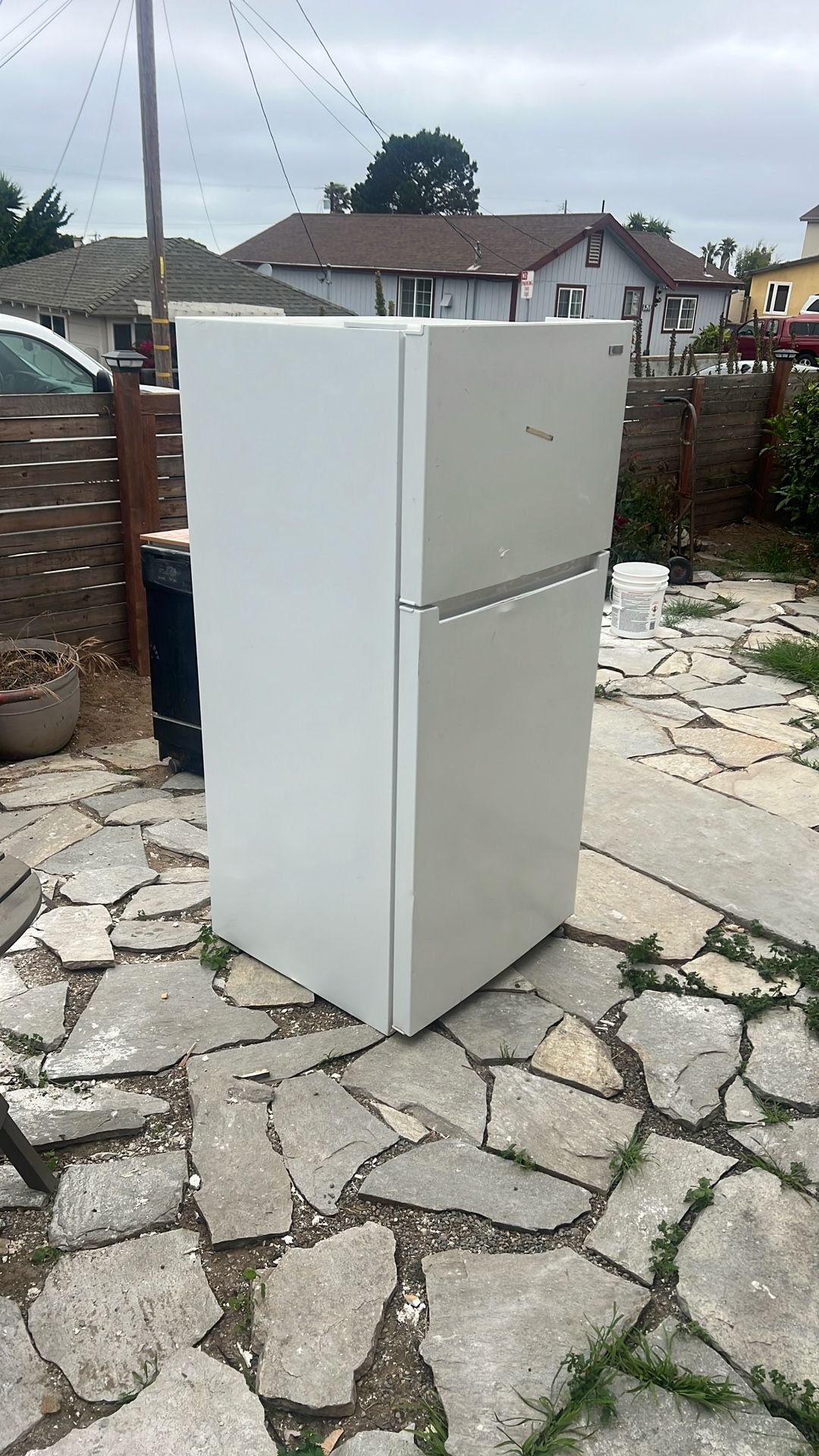 Vissani Refrigerator