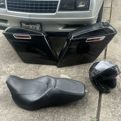 2013 Electric Glide Stretch Harley Davidson Bags, Seat, And  helmet
