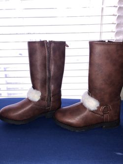 Carters Girls boots