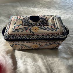 NEW BAKING/SERVING DISH