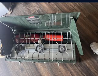 VINTAGE COLEMAN 426D TRIPLE BURNER CAMP STOVE 1979 THREE BURNER CAMPING STOVE used good condition