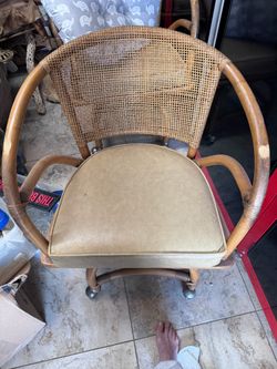FICKS AND REED 4 RATTAN CHAIRS