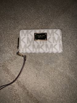 Authentic Mk wallet