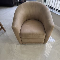 Natuzzi Suede Barrel Chair 