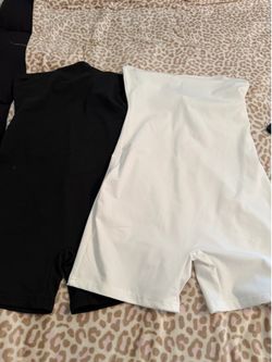 Women’s 2 set size small
