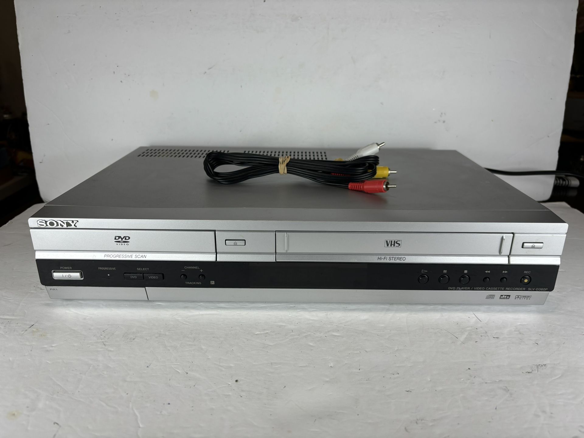 SLV D360P DVD VCR VHS Combo TVs & Media players
