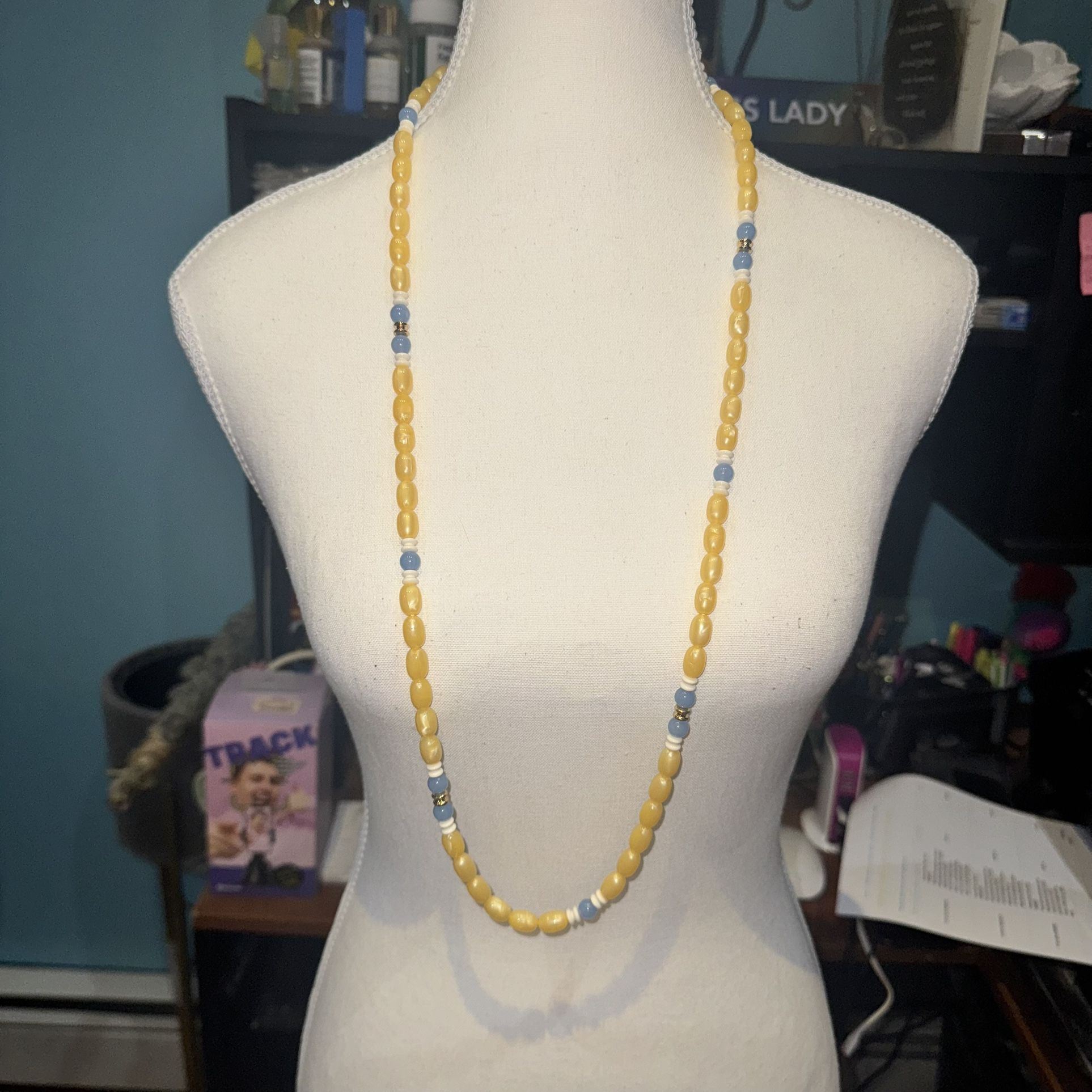 Vintage Avon Countryside Necklace 