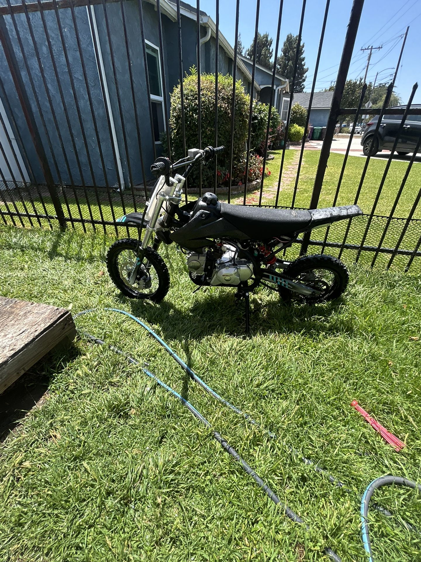 125cc Dirt Bike Syx Moto