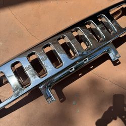 Hummer H2 Chrome Bumper 2005