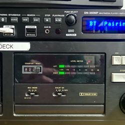 DENNON DN-350MP Multimedia Player/ Amplifier w Cell Phone Shelf 