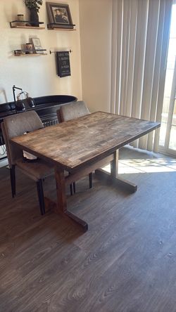 Butcher block kitchen table w/ 4 chairs