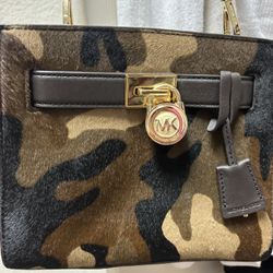 Michael Kors crossbody Purse