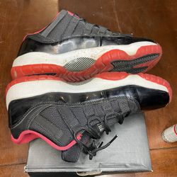 Air Jordan 11 Bred Low Size 7Y