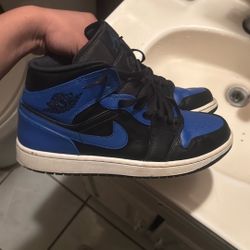 Royal Blue Jordan 1s