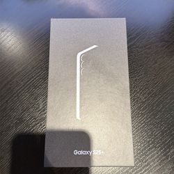NIB, Sealed Galaxy S25+ 256gb in Silver Shadow color