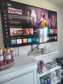 55 tv vizo works great moving sale