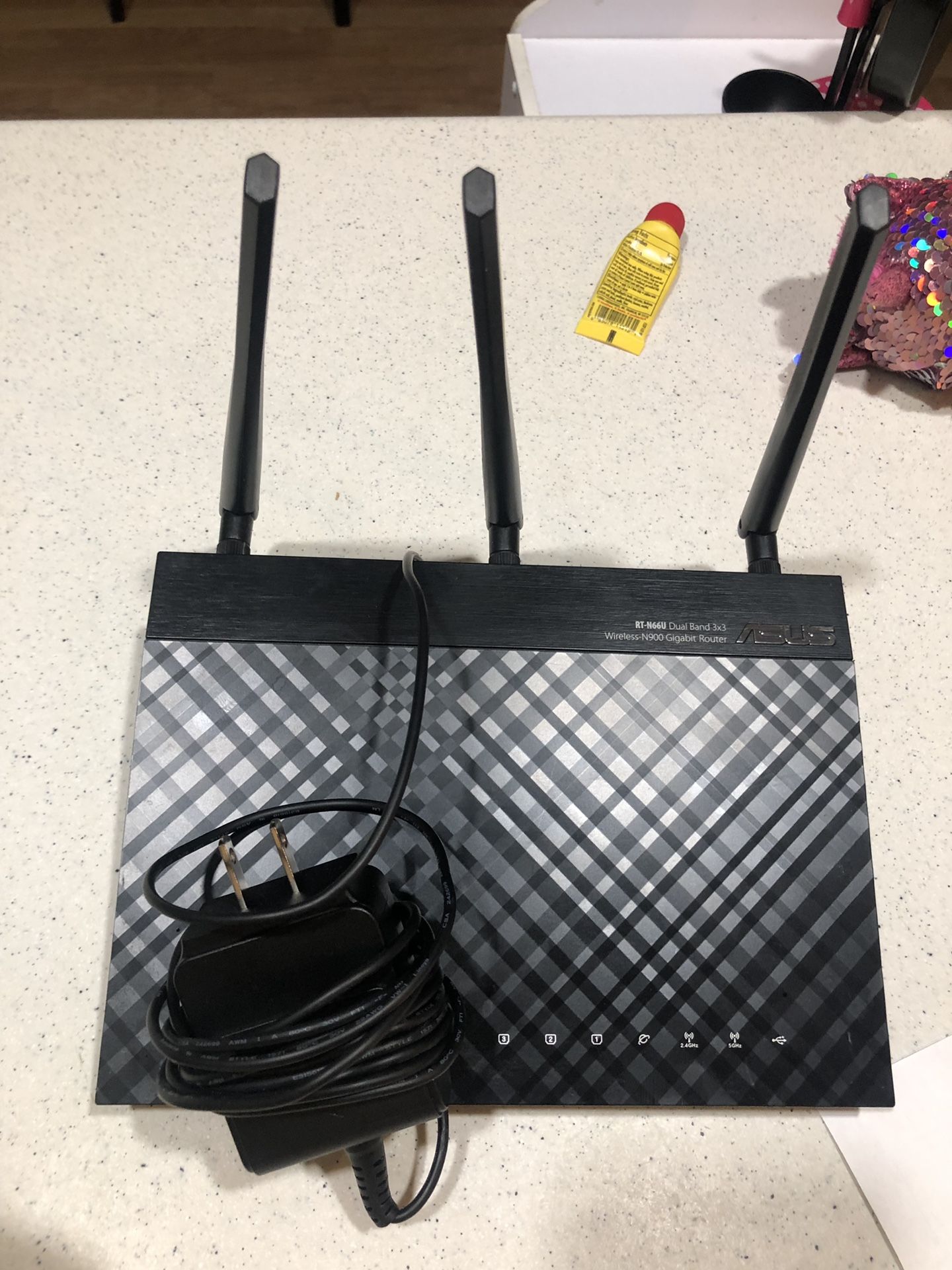 Asus RT-N66U dual band wireless router