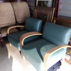 ** TWO VERY NICE ACCENT CHAIRS AND OTTOMAN ** READ DESCRIPTION** $250 OBO