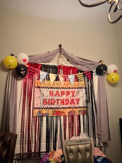 Charlie Brown Snoopy Peanuts Birthday Party Decor