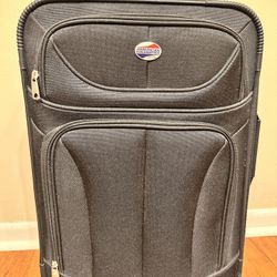 Carry On Luggage American tourister  Read Description 