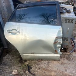 2007 Toyota Prius right rear door $25