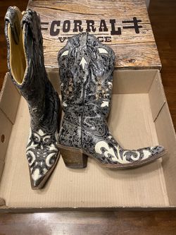 Corral Boots Women 6 1/2