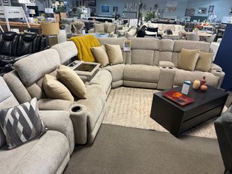 Reclining sectional! Easy financing! 🔥💜✨