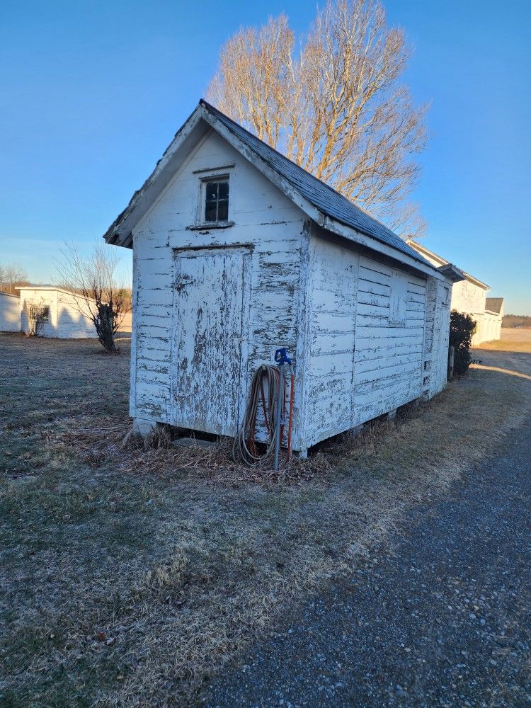 Original Corn Crib