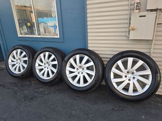 New 21" Range Rover Land Factory OEM wheels and Pirelli tires