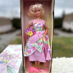 Spring Petals Barbie Doll Blonde Second in Series Avon Exclusive Special Edition
