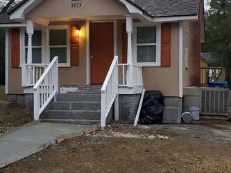 2beds 1bath 676sqft
