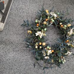 30 " Wreath Flowers Lemons. $5. City Of Orange 🍊