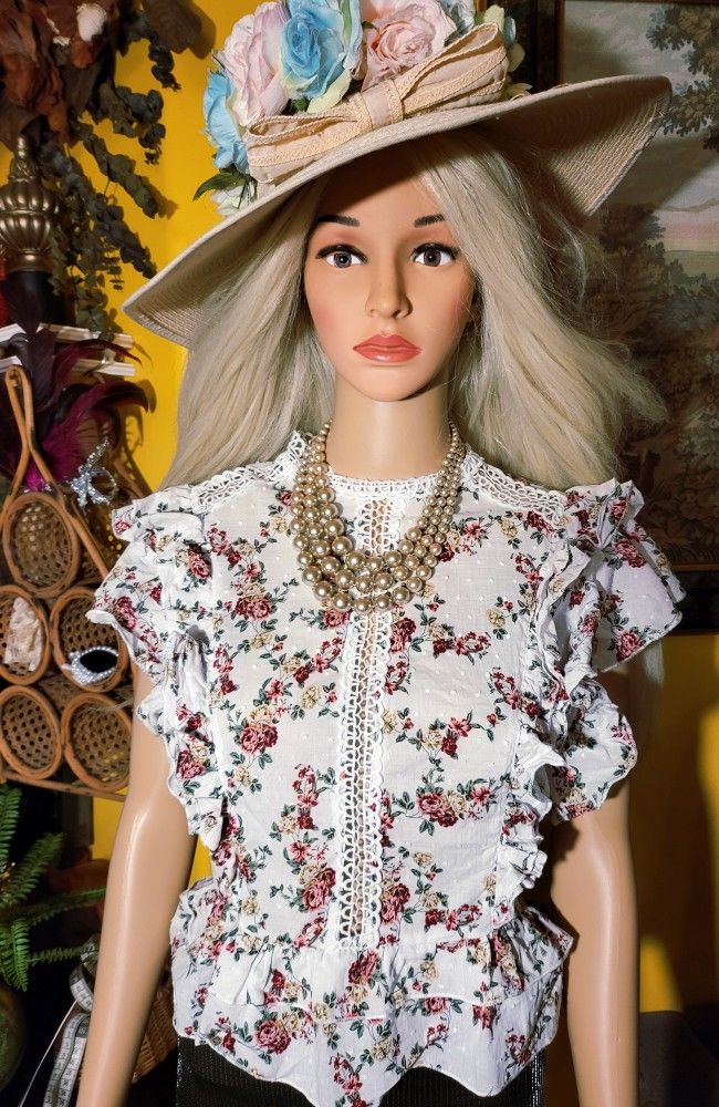 Vintage Style Ruffled Top