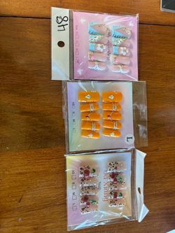 Press on nails