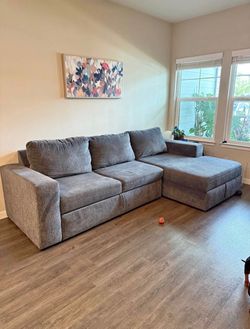 Sectional couch