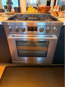 Bosch 30” Slide in Dual Fuel Range (oven does not work)