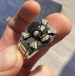 Jared Skull And Crossbones Silver And Diamond Ring