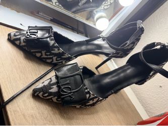 Beautiful brand new heels size 39