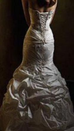 Piccione wedding dress