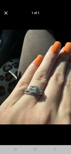 White gold diamond ring