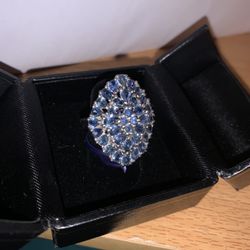 Beautiful 925 Silver Ring Blue Diamonds