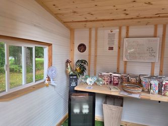 8' x 8' Egg Stand