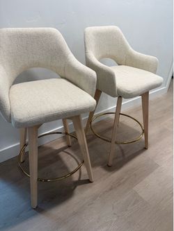 2 Counter height barstools