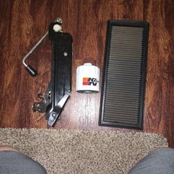 2011 GTI K&N Air Filter/Oil Filter/Car Jack (FREE COME GET IT)