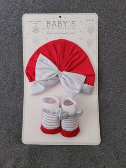 BABY'S first Christmas hat and bootie set 0-6 M Scarlett