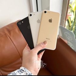 iPhone 7 Unlocked With Warranty 