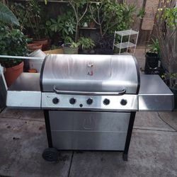 Char-Broil 5 Burner BBQ Grill