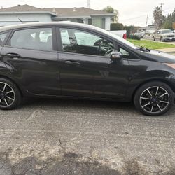 2015 Black Ford Fiesta