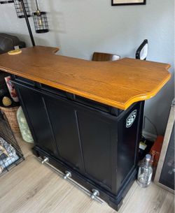 Homestyles Americana Black Bar with Wood Top and Stools